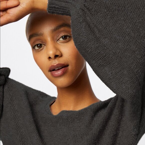 Abercrombie & Fitch Balloon Sleeve Sweater - Picture 2 of 9